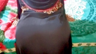 نيكني في كسي قوي صاحب الشقه وهو ياخذ الإيجار سكس عربي مصري كلام يهيج نار