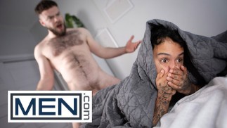 MEN-Adrian月はダッチワイフをクソMarcusマクニエルを捕まえ、密かにそれが場所を取ります