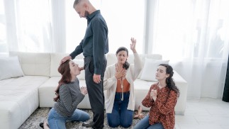 Freeuse - Penny Barber e le sue amiche sono puttane freeuse ~ Film completo
