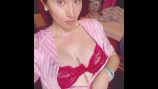 Lady boy pós-operatório se masturba até o grande orgasmo