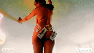 STRIPPER DE ÉBANO EN CASA PIEL MORENA DELGADA CHEROKEE INDIA