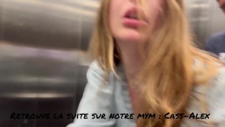 Je me prends une faciale dans l'ascenseur 💦