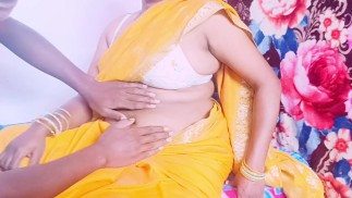 Indiase Saree zwangere bhabi neukt echtgenoot's broer grote lange lul Telugu vuile praatjes.