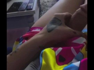 کیرم خیلی گلفت میشه سر صبح my Dick is so Hard in the Morning 🍌🍌🍌🍌