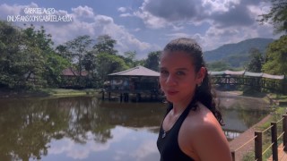 POV. Ik ontmoette een Kinky vreemdeling in de dierentuin en eindigde met haar ruw neuken - Colombiaanse +18 HD