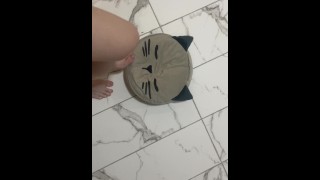 Giantess Foot Domination - Verpletteren Cute kussen Cat onder voeten POV 🐾