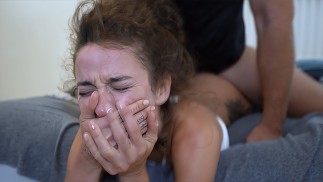 She Screams And Shouts While Cumming Her Brains Out - Geisha Kyd