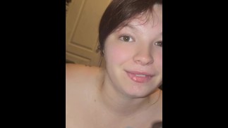 Mi fa raggiungere l'orgasmo così forte sul suo grosso cazzo nero ma poi prendo la sua anima. Orgasmo femminile / Creampie maschile rumoroso
