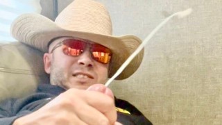 Big Cock Cowboy Fires Off a Legendary Load – Massive Cumshot That Deserves a Contract