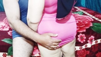 ديوث زوجيه جايب لي مدير في العمل ينيكني في طيزه سكس عربي مصري بصوت واضح كلام يهيج نار