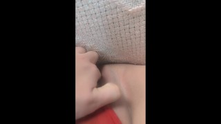 Не могу перестать трогать себя