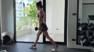 allenamento in palestra. Il prossimo sarà senza vestiti, mi piace e sostienimi!